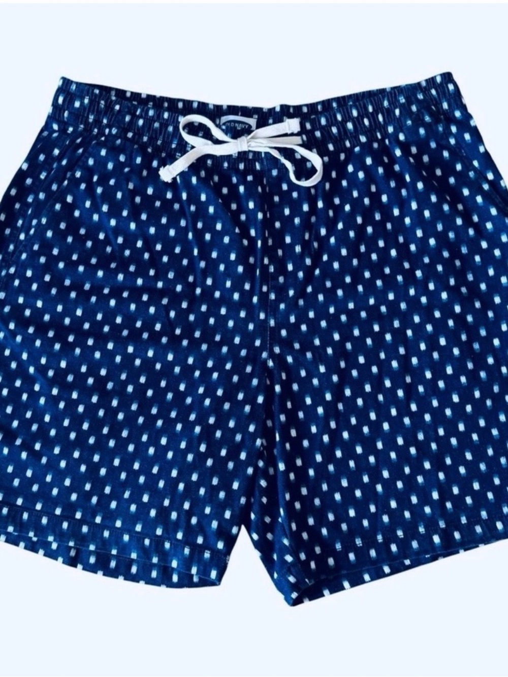 TV WARDROBE large old navy-GAP “coastal” “resort casual” “beachy” “poolside”